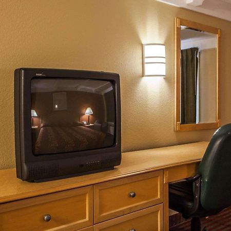 Relax Inn Saint Charles المظهر الخارجي الصورة