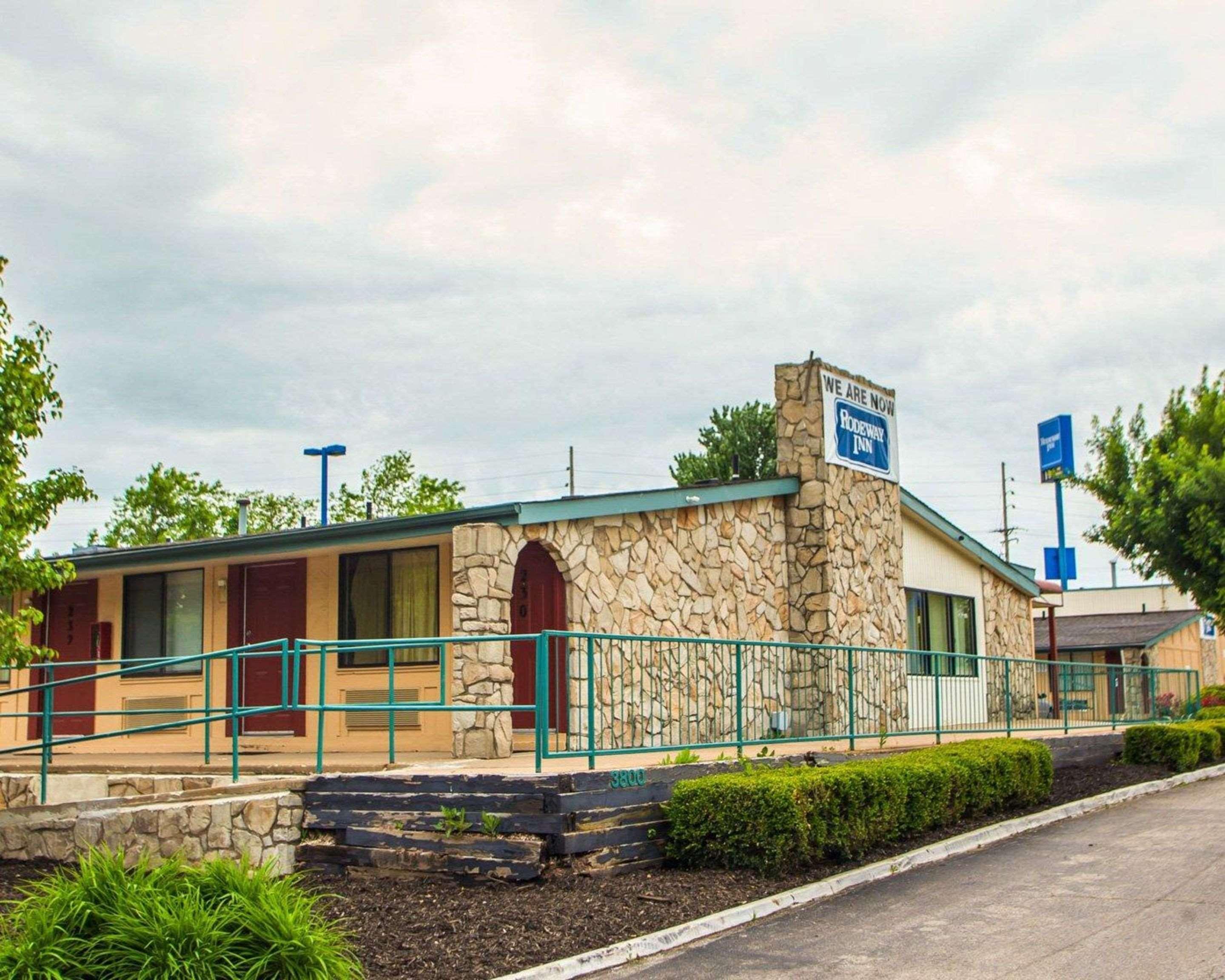 Relax Inn Saint Charles المظهر الخارجي الصورة